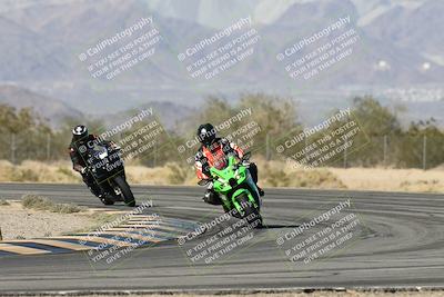 media/Dec-04-2025-Racers Edge (Thu) [[5ebc9f124d]]/3-B Group/1-Session 1 (Turn 7)/